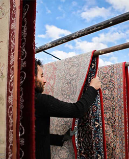 خشک کردن قالی در قالیشویی شهرک راه آهن