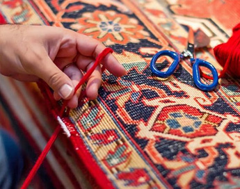 خدمات تخصصی و حرفه ای رفوی فرش در قالیشویی شهرک راه آهن